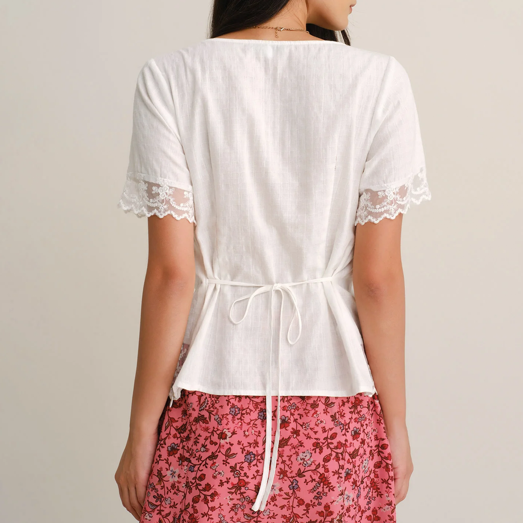 White V‑Neck Lace Tie Short Sleeve Top